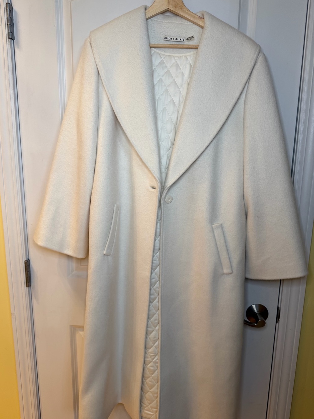 Alice + Olivia Off-White Polyester Blend Funnel Collar Coat size L